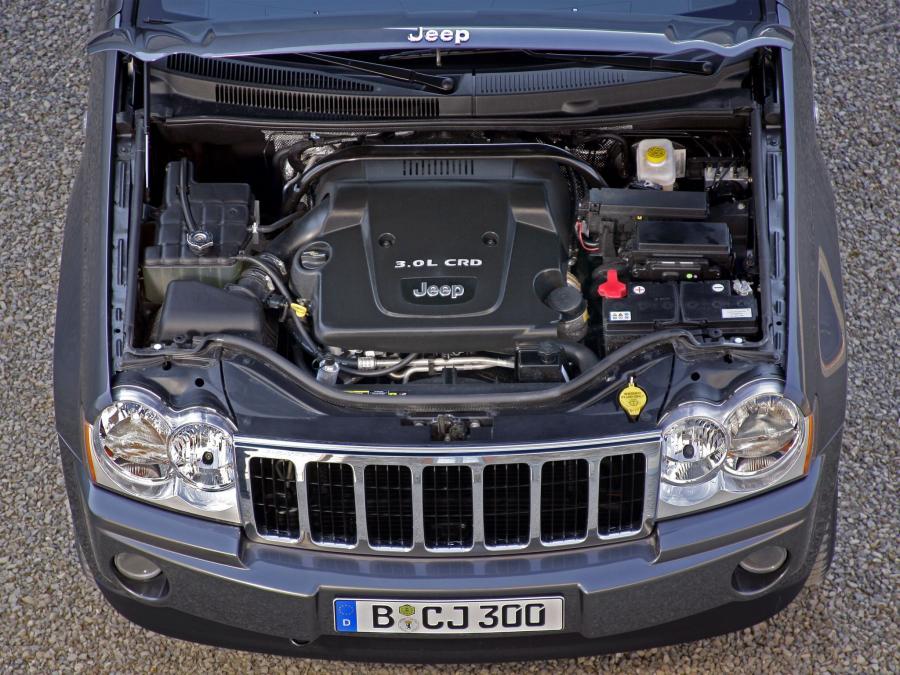  Jeep Grand Cherokee CRD Limited 2005 года  (фото 2 из 11)